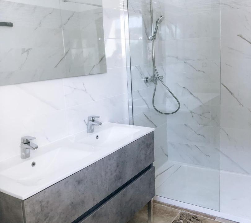 Photo of Bathroom in Ledenon