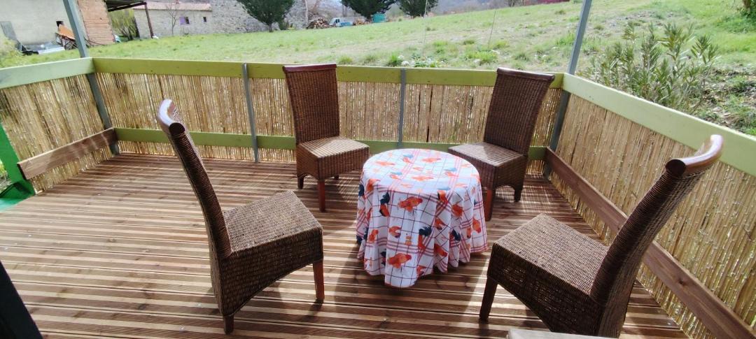 Photo of Patio Balcony in Viens