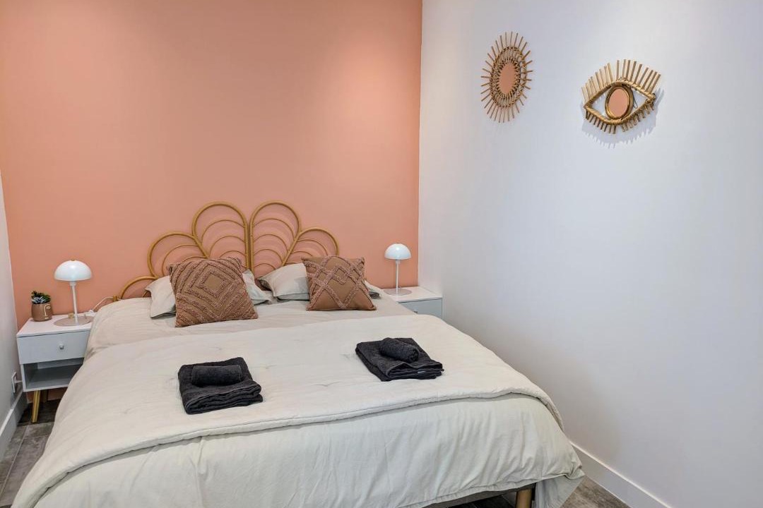 Photo of Bedroom in 4th Arrondissement