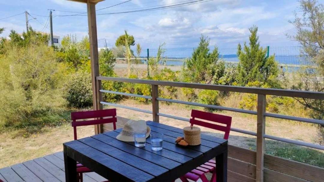 Photo of Patio Balcony in Saint-Mitre-les-Remparts