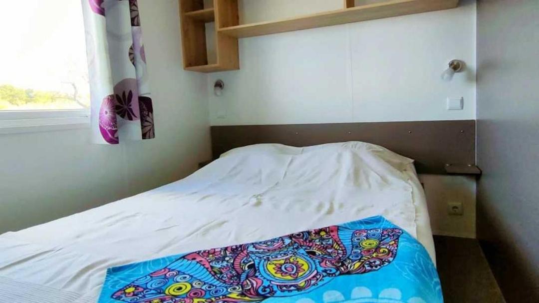 Photo of Bedroom in Saint-Mitre-les-Remparts