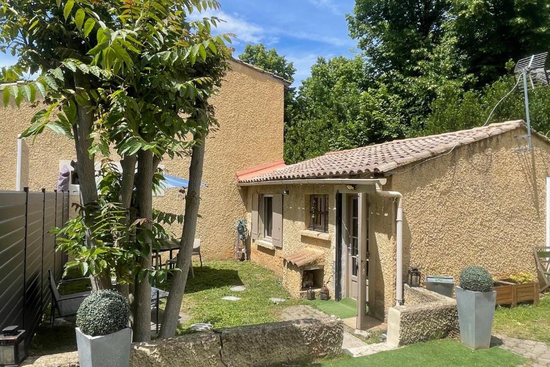 Photo of Others in Montfavet