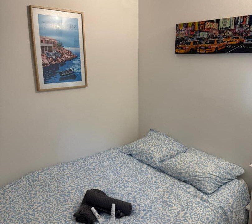 Photo of Bedroom in Baille