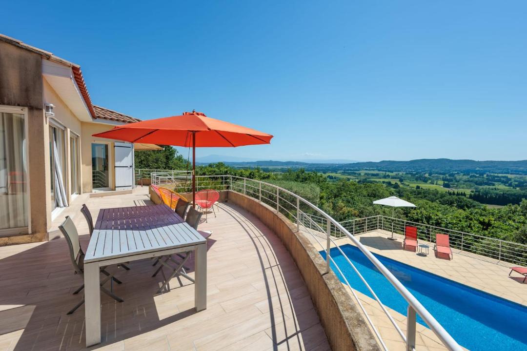 Photo of Patio Balcony in Rochefort-du-Gard