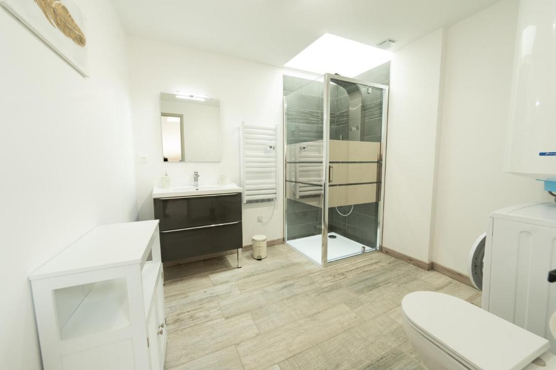 Photo of Bathroom in Riez