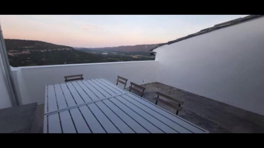 Photo of Patio Balcony in Saint-Martin-de-Castillon
