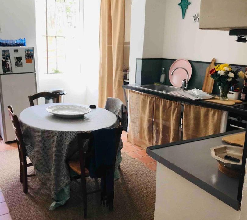 Photo of Kitchen in Saint-Martin-de-Castillon