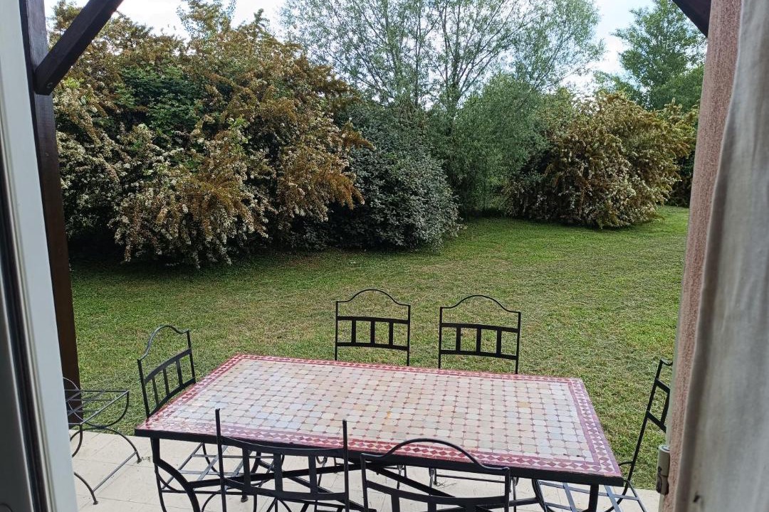 Photo of Patio Balcony in Saint-Saturnin-les-Avignon