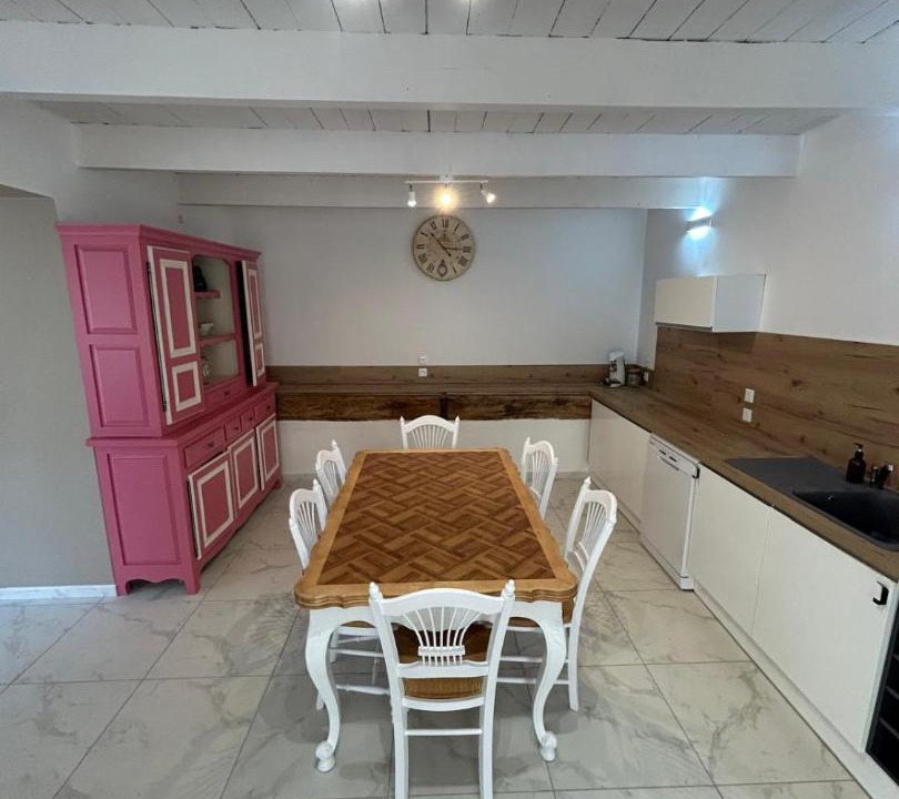 Photo of Kitchen in Les Mees