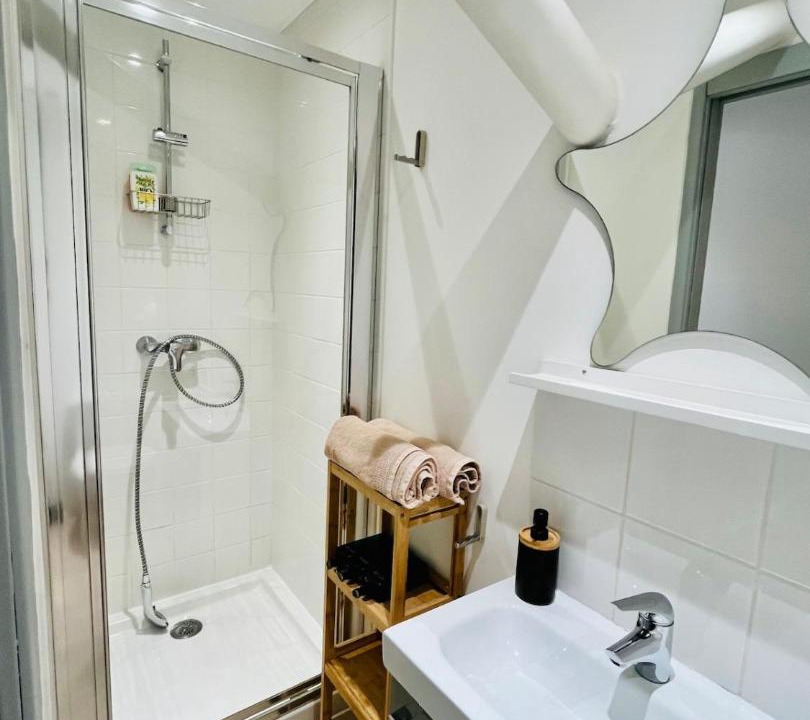 Photo of Bathroom in Chateauneuf-de-Gadagne