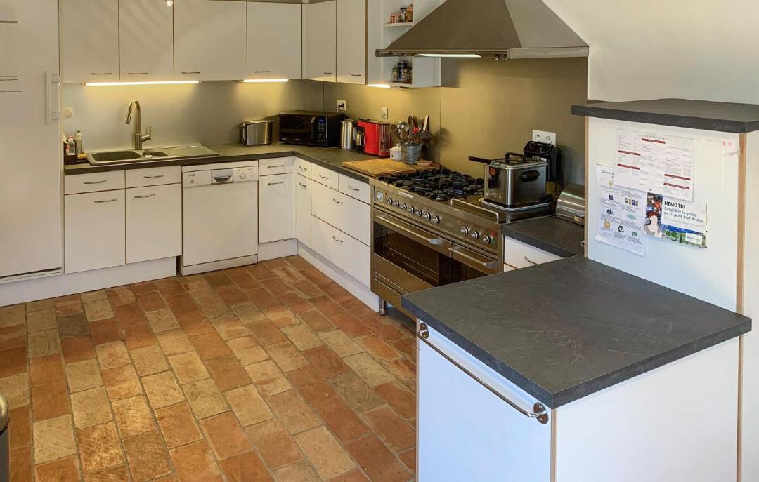 Photo of Kitchen in Plaisians