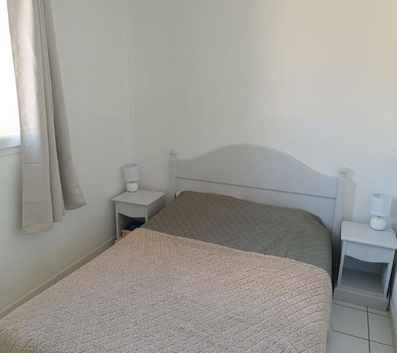 Photo of Bedroom in Saint-Saturnin-les-Avignon