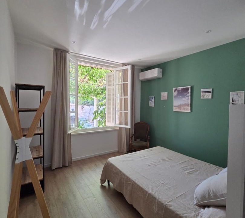 Photo of Bedroom in Ollioules