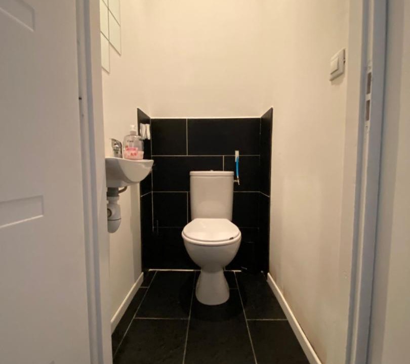 Photo of Bathroom in Orange