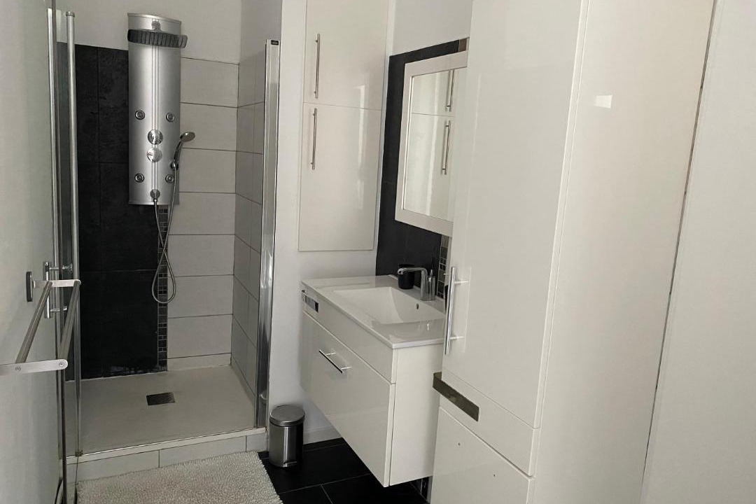 Photo of Bathroom in Orange