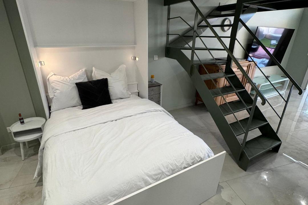 Photo of Bedroom in Port-de-Bouc