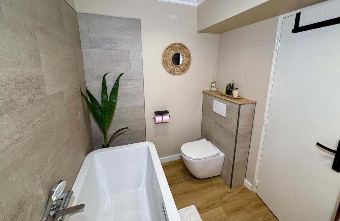 Photo of Bathroom in Orange