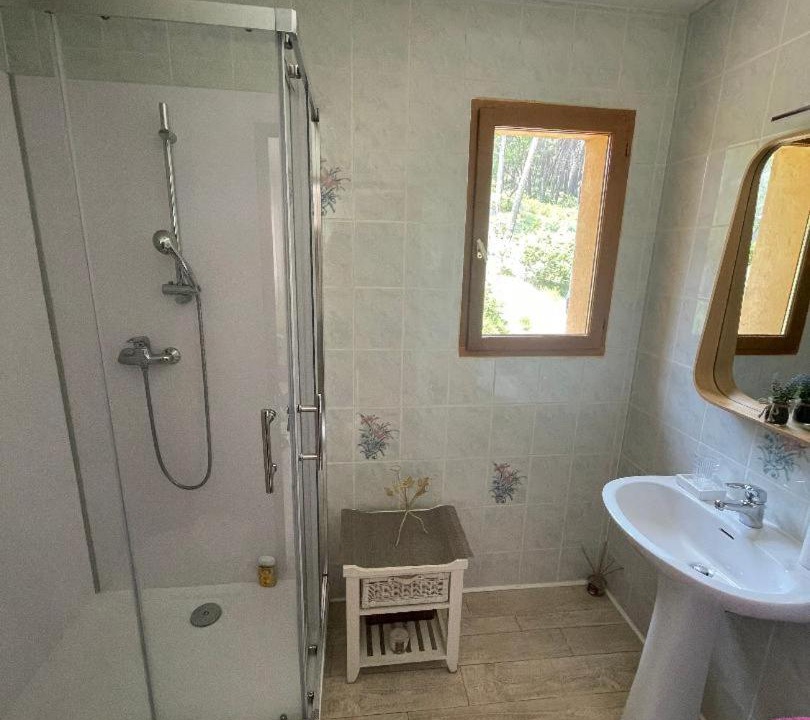 Photo of Bathroom in Villelaure