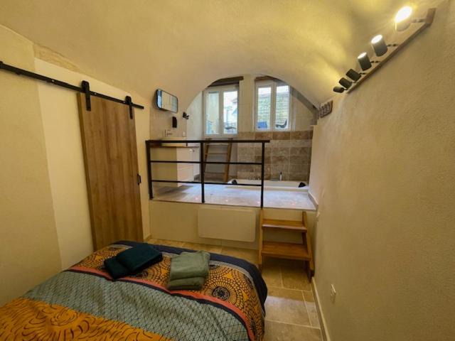 Photo of Bedroom in Orange