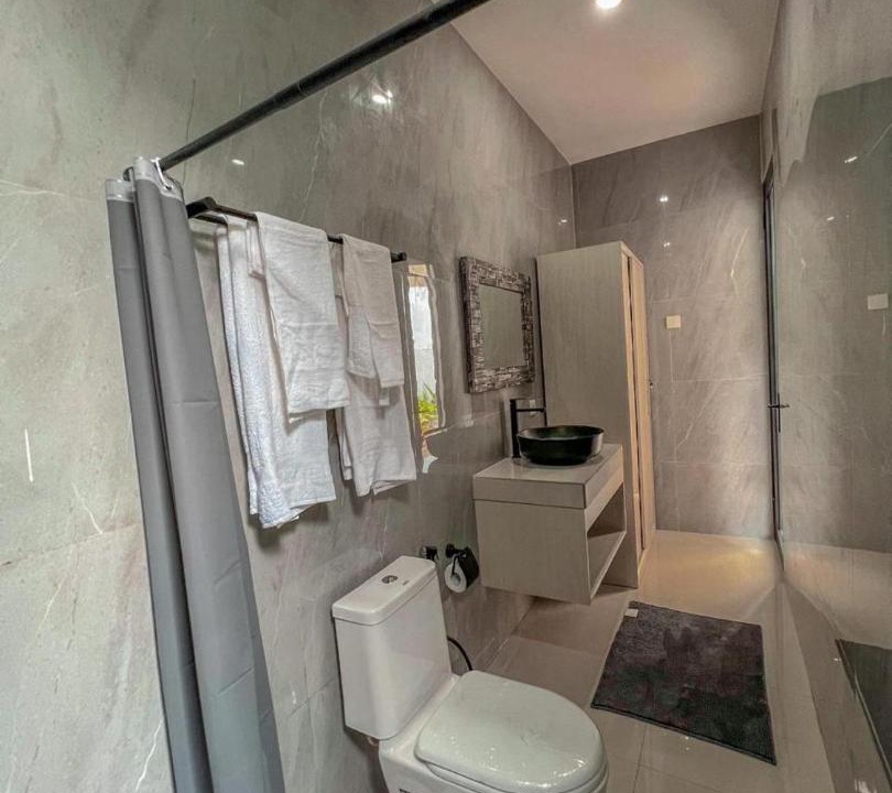 Photo of Bathroom in Singakerta