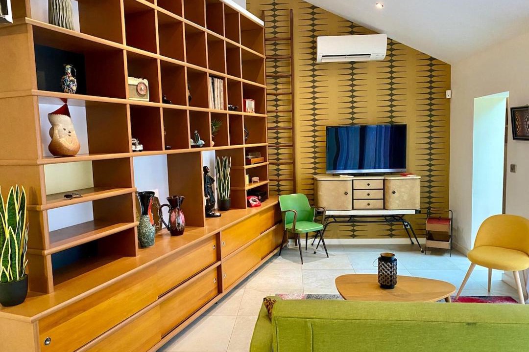 Photo of Livingroom in Couronne Urbaine