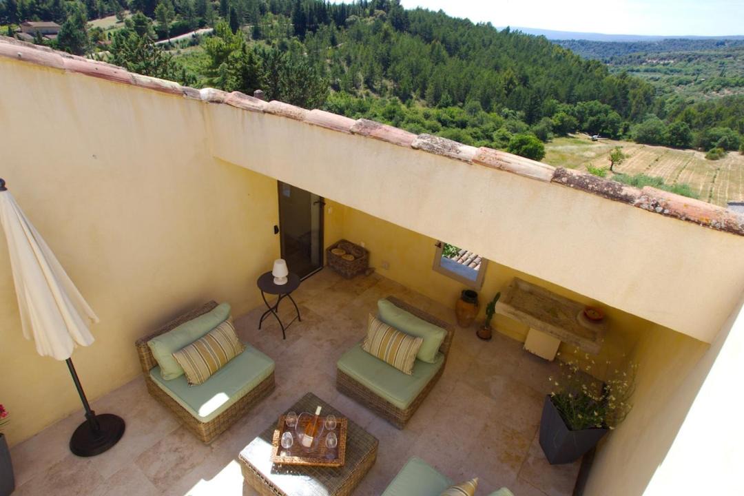 Photo of Patio Balcony in Rustrel
