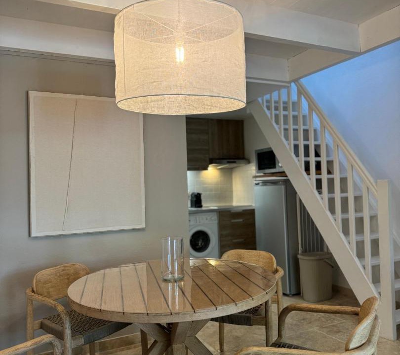 Photo of Livingroom in Mouries