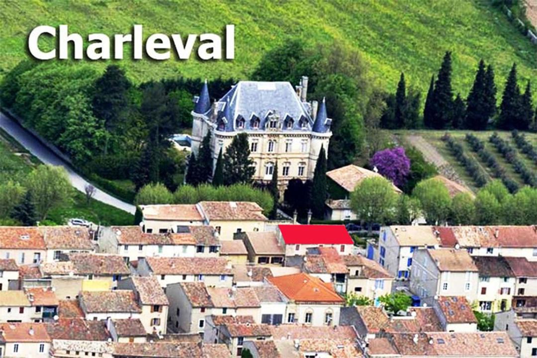 Photo of Buildings in Charleval
