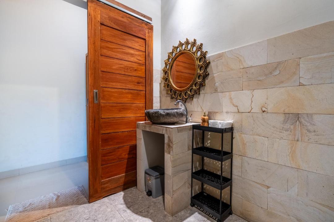 Photo of Bathroom in Petulu