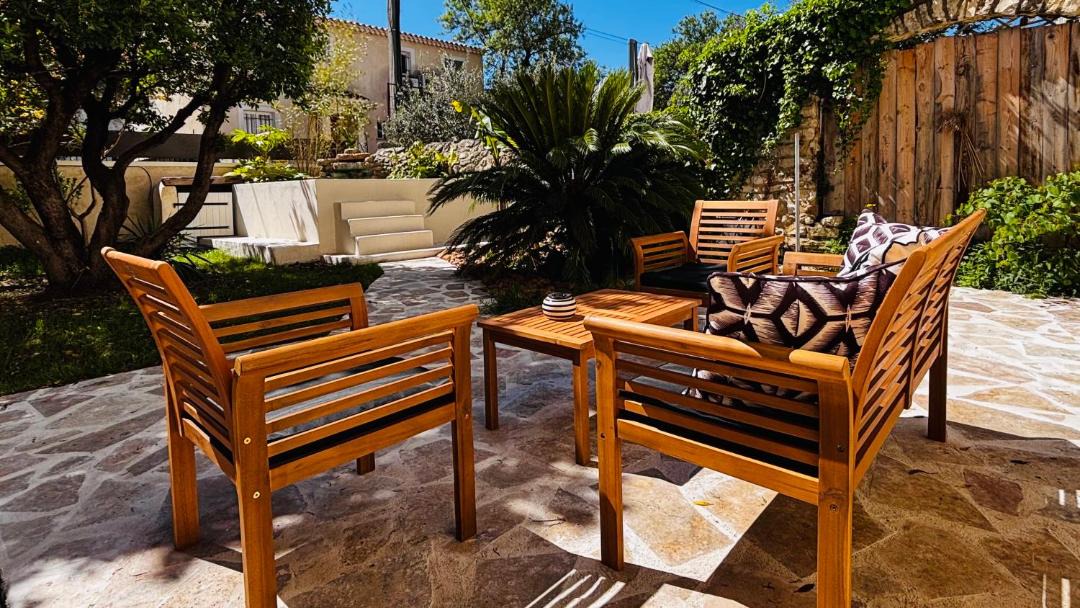 Photo of Patio Balcony in Saint-Saturnin-les-Avignon