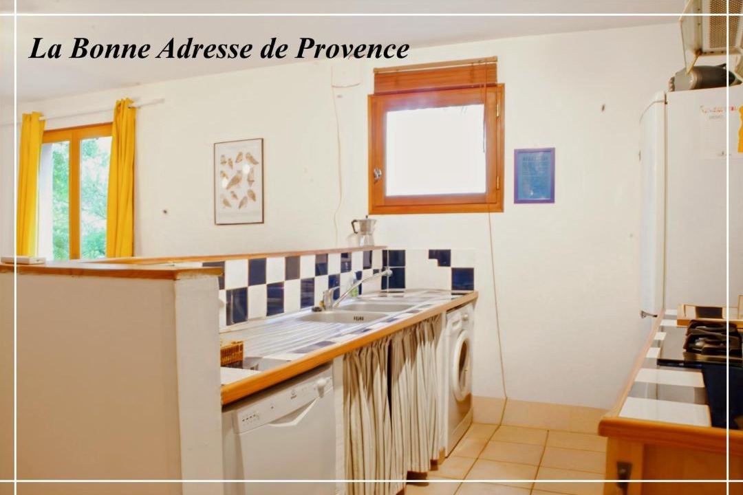 Photo of Kitchen in Cornillon-Confoux