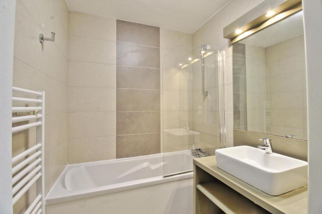 Photo of Bathroom in Remoulins