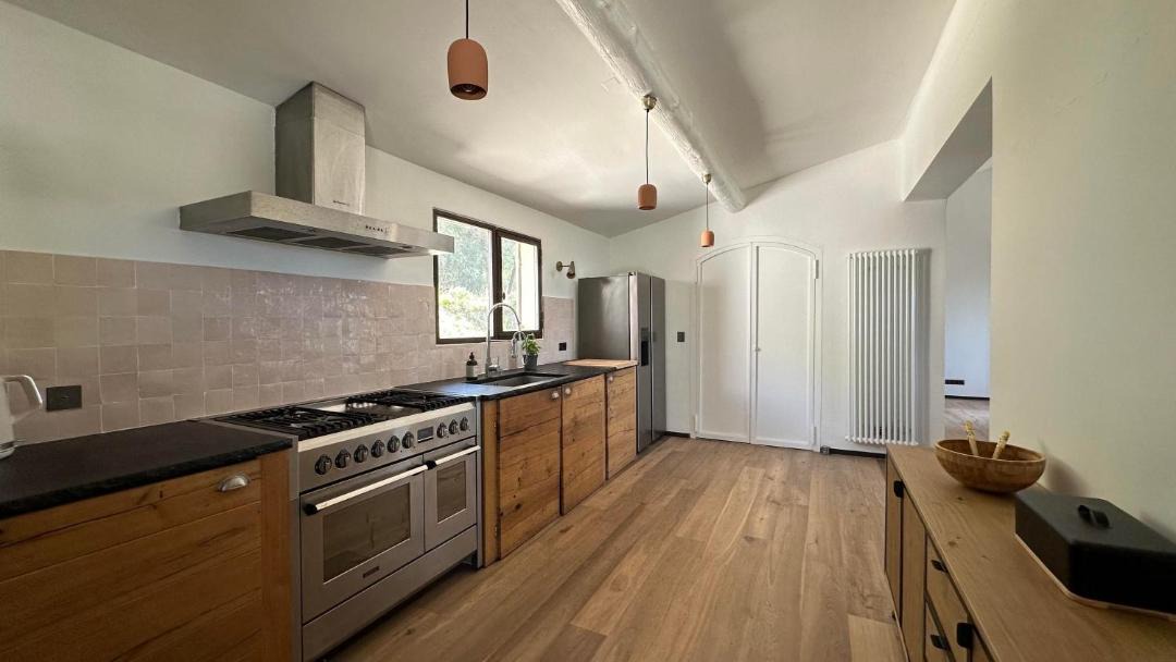 Photo of Kitchen in Lourmarin