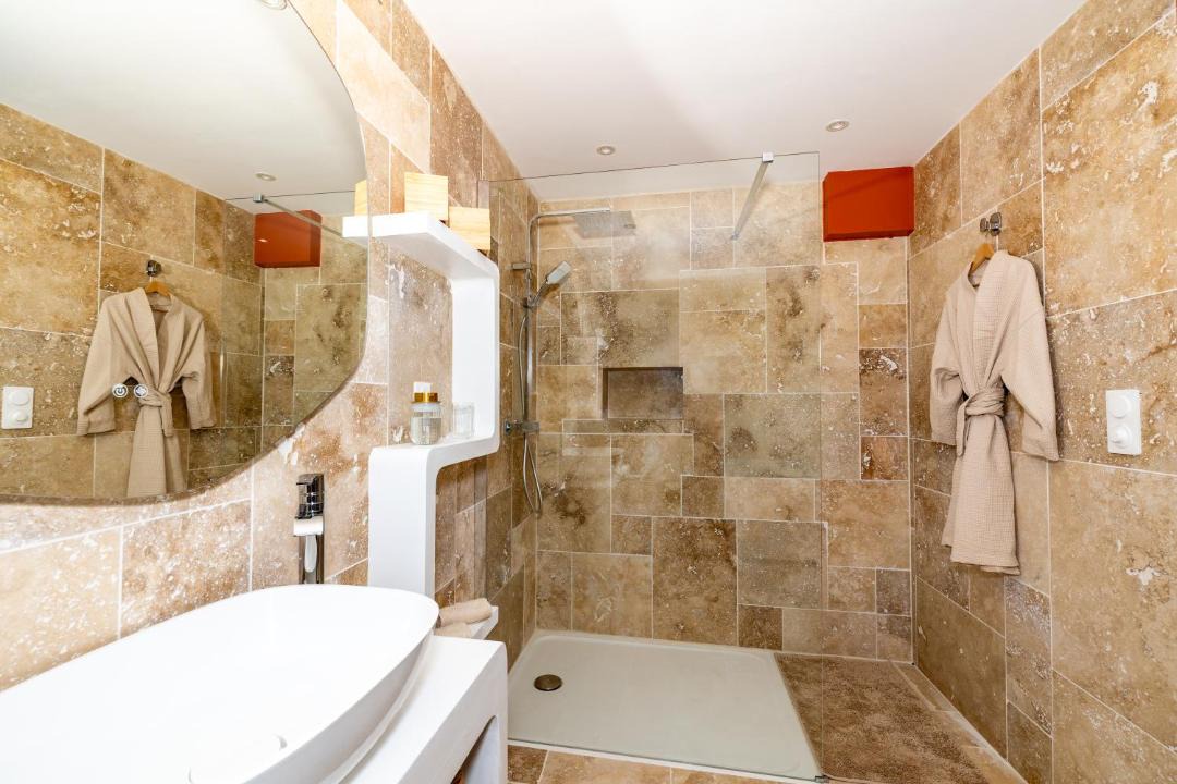Photo of Bathroom in Allauch