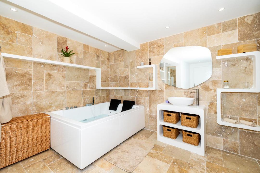 Photo of Bathroom in Allauch