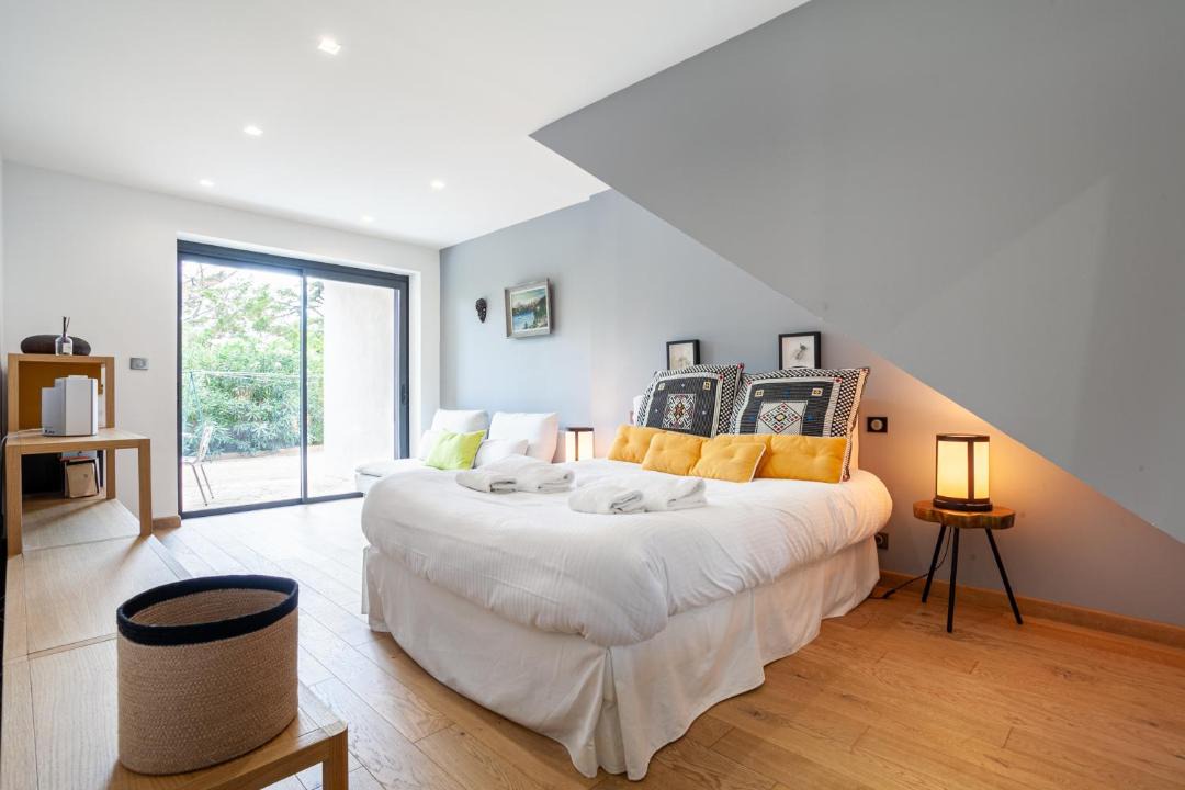 Photo of Bedroom in Les Baumettes