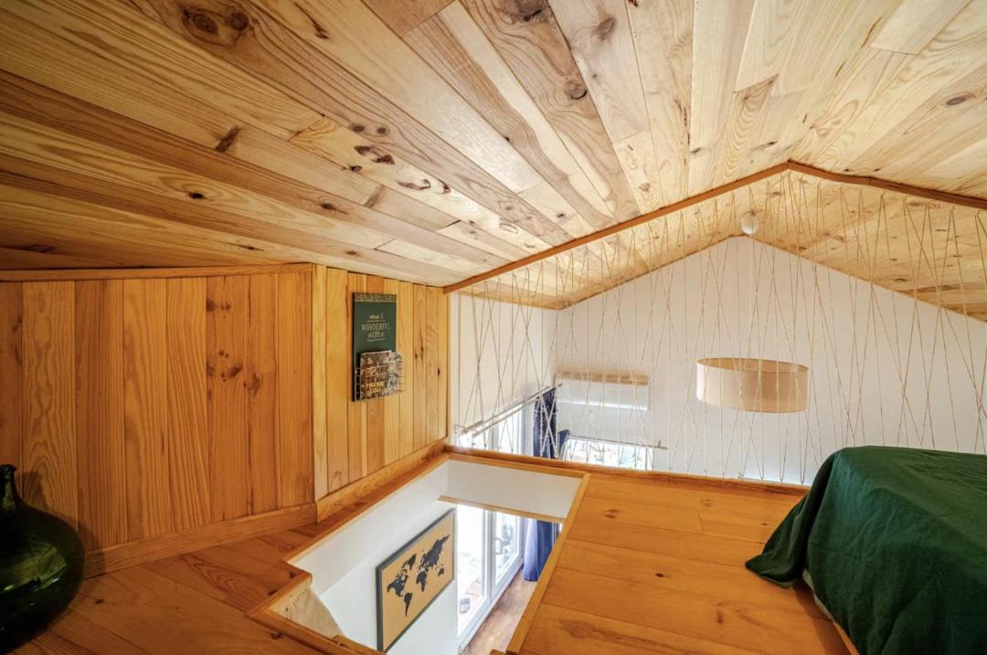 Photo of Bedroom in Entrecasteaux