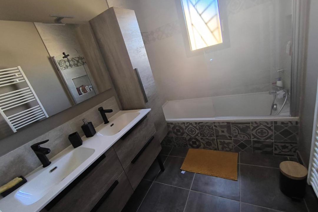 Photo of Bathroom in Vaison-la-Romaine