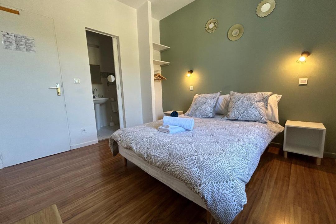 Photo of Bedroom in La Roquebrussanne