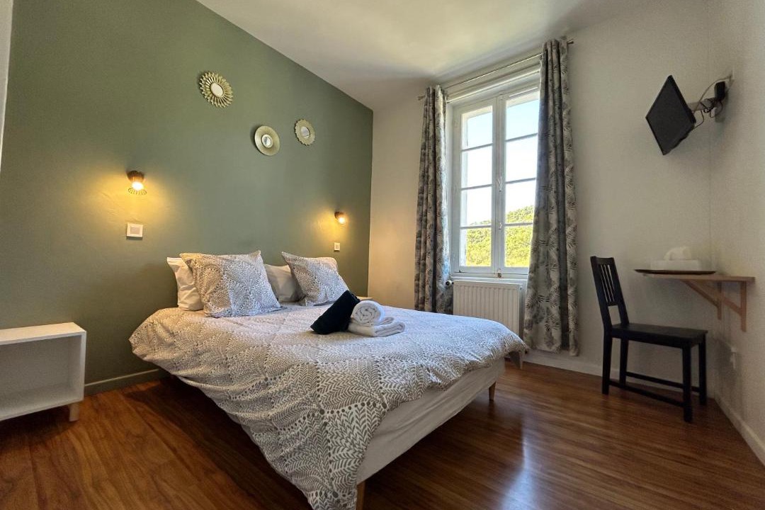 Photo of Bedroom in La Roquebrussanne