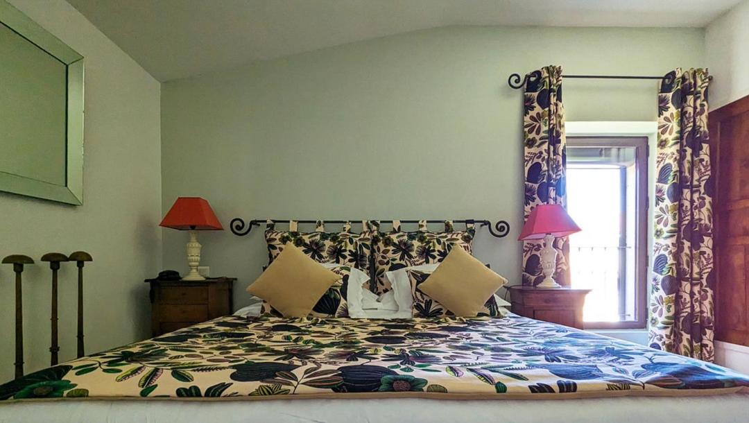 Photo of Bedroom in Bonnieux