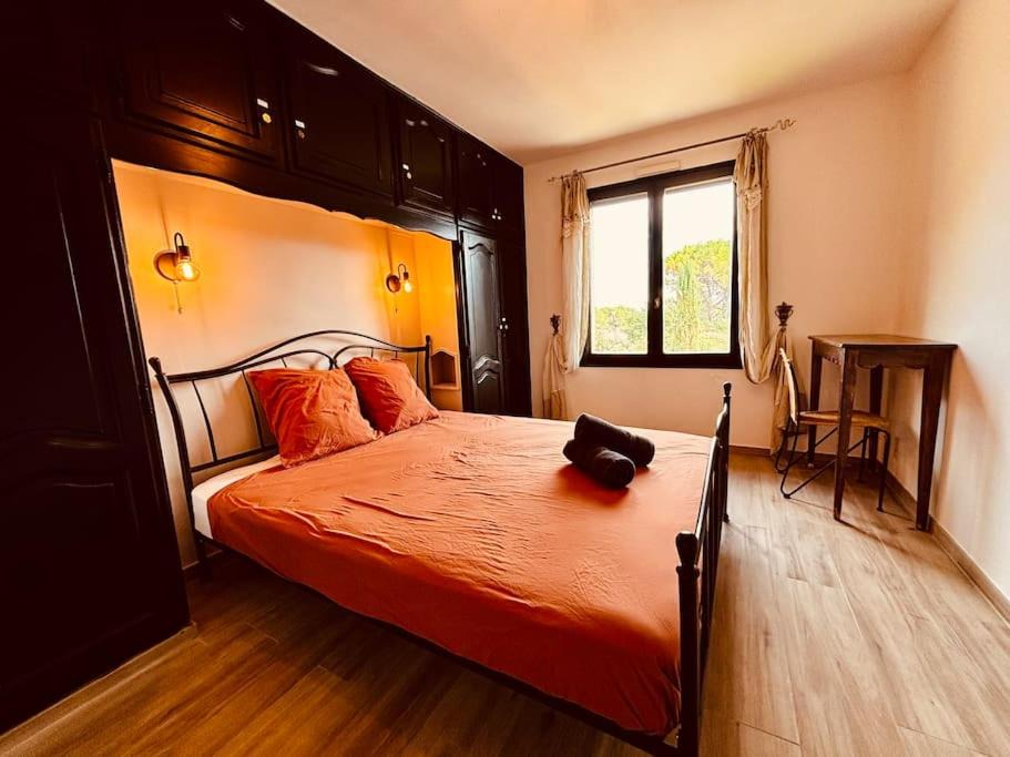 Photo of Bedroom in Le Val