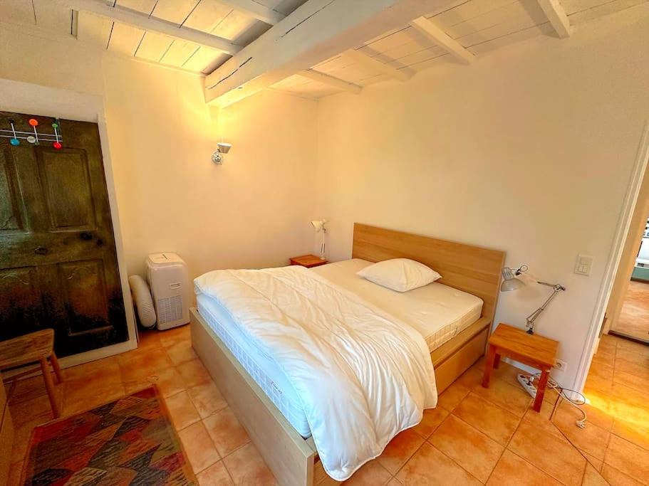 Photo of Bedroom in Aups