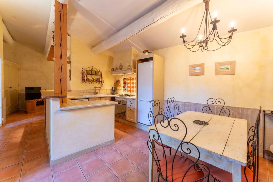 Photo of Kitchen in Velleron