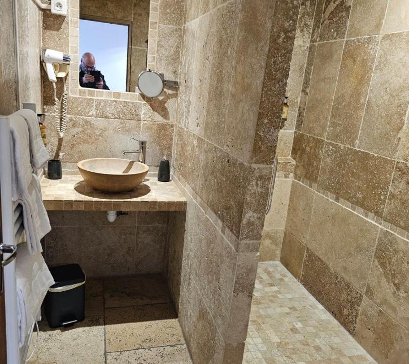 Photo of Bathroom in La Tour-d'Aigues