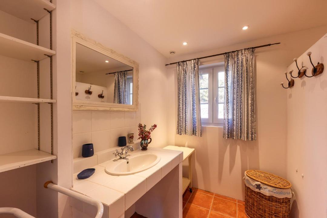 Photo of Bathroom in Baudinard-sur-Verdon