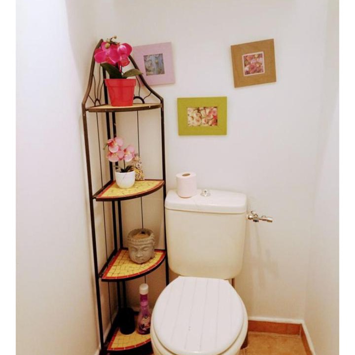 Photo of Bathroom in Tavel
