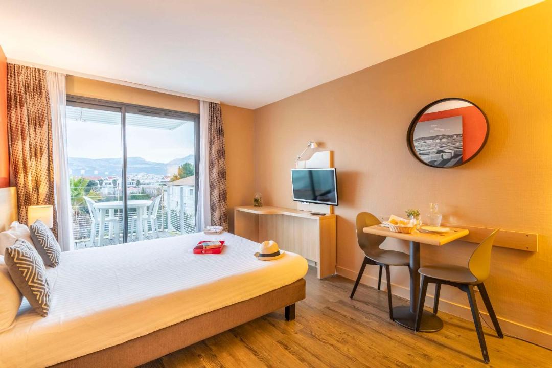 Photo of Bedroom in La Plage