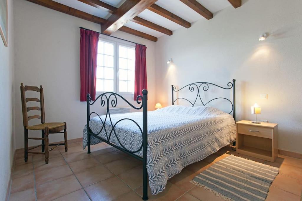 Photo of Bedroom in Arles