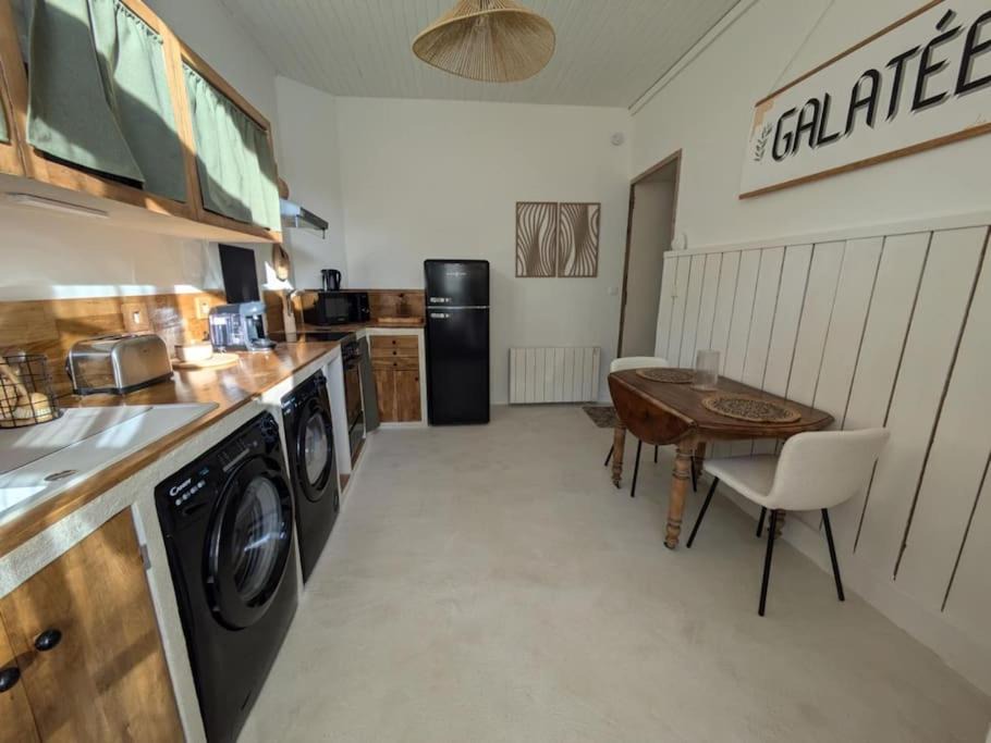 Photo of Kitchen in Saint-Saturnin-les-Avignon